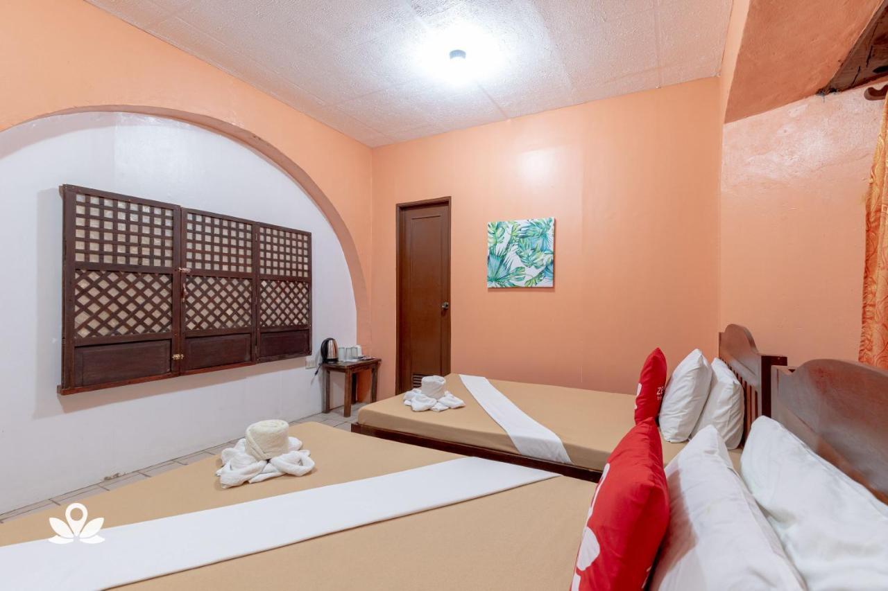 Zen Rooms Calle Crisologo Vigan Zewnętrze zdjęcie